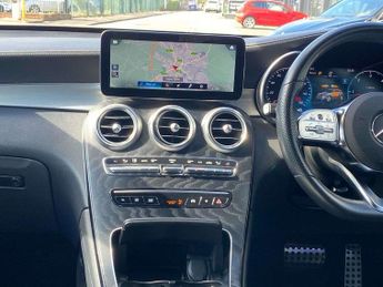 MERCEDES-BENZ GLC Glc 300D 4Matic Amg Line Premium 5Dr 9G-Tronic