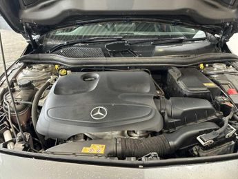 MERCEDES-BENZ A CLASS A250 4Matic Amg Premium 5Dr Auto