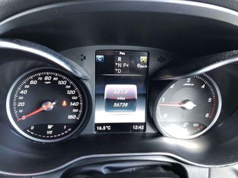 MERCEDES-BENZ GLC Glc 250D 4Matic Amg Line Premium 5Dr 9G-Tronic