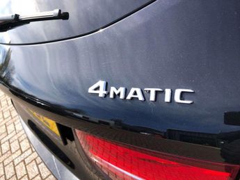 MERCEDES-BENZ GLC Glc 250D 4Matic Amg Line Premium 5Dr 9G-Tronic