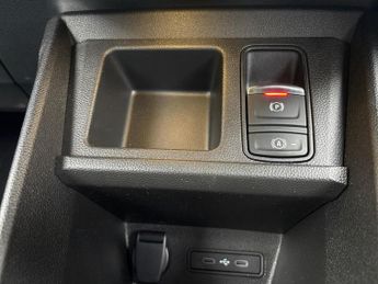 RENAULT 5 Urban Range 40Kwh Techno Hatchback 5Dr Electric Auto (120 Ps)