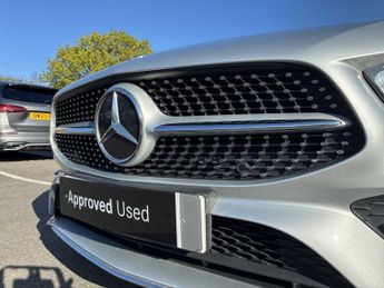 MERCEDES-BENZ CLA Cla 220D Amg Line Premium Plus 4Dr Tip Auto