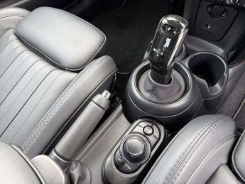 MINI HATCHBACK 1.5 Cooper Exclusive 3Dr Auto