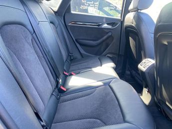 AUDI Q3 2.0 Tdi Quattro Black Edition 5Dr S Tronic