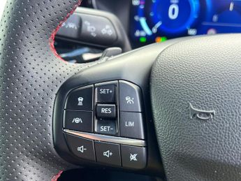 FORD FOCUS 1.0T Ecoboost Mhev St-Line X Estate 5Dr Petrol Hybrid Dct Euro 6