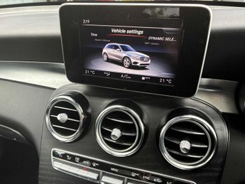 MERCEDES-BENZ GLC Glc 250D 4Matic Amg Line Premium 5Dr 9G-Tronic