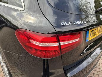 MERCEDES-BENZ GLC Glc 250D 4Matic Amg Line Premium 5Dr 9G-Tronic