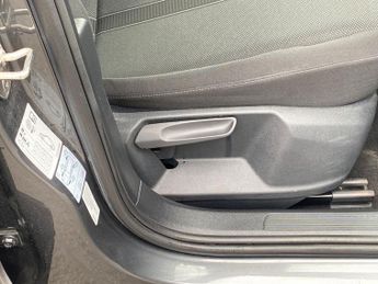 VOLKSWAGEN T-ROC 1.5 Tsi Life Suv 5Dr Petrol Dsg Euro 6 (S/S) (150 Ps)