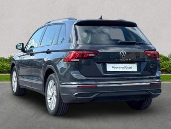 VOLKSWAGEN TIGUAN 1.5 Tsi Life Suv 5Dr Petrol Dsg Euro 6 (S/S) (150 Ps)