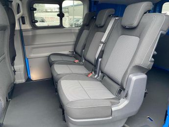 VOLKSWAGEN TRANSPORTER 2.0 Tdi 150 Commerce Pro Kombi Van Auto