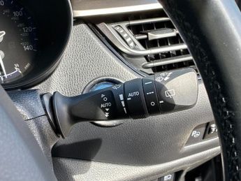 TOYOTA C-HR C-Hr 1.8 Hybrid Excel 5Dr Cvt Hatchback