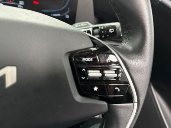 KIA NIRO 1.6 Gdi Hybrid 2 5Dr Dct