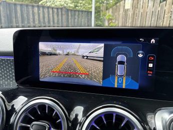 MERCEDES-BENZ EQB Eqb 250+ 140Kw Sport Executive 70.5Kwh 5Dr Auto