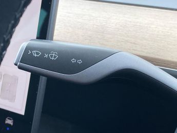 TESLA MODEL 3 (Dual Motor) Long Range Saloon 4Dr Electric Auto 4Wde (346 Ps)