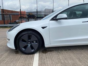 TESLA MODEL 3 (Dual Motor) Long Range Saloon 4Dr Electric Auto 4Wde (346 Ps)