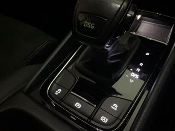 SKODA KAROQ 1.5 Tsi Act Se L Suv 5Dr Petrol Dsg Euro 6 (S/S) (150 Ps)