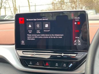 VOLKSWAGEN ID.4 Pro Performance 77Kwh Life Suv 5Dr Electric Auto (204 Ps)