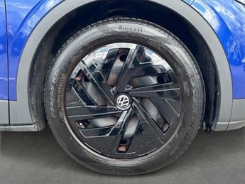 VOLKSWAGEN ID.4 Pro Performance 77Kwh Life Suv 5Dr Electric Auto (204 Ps)