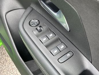 VAUXHALL MOKKA 50Kwh Ultimate Suv 5Dr Electric Auto (136 Ps)