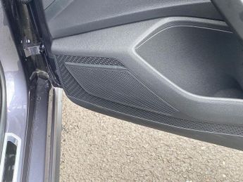 VOLKSWAGEN POLO 1.0 Tsi R-Line Hatchback 5Dr Petrol Dsg Euro 6 (S/S) (115 Ps)