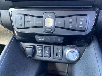 NISSAN LEAF 39Kwh N-Connecta Hatchback 5Dr Electric Auto (150 Ps)