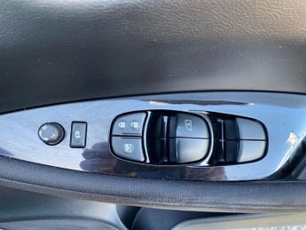 NISSAN LEAF 39Kwh N-Connecta Hatchback 5Dr Electric Auto (150 Ps)