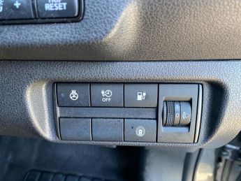 NISSAN LEAF 39Kwh N-Connecta Hatchback 5Dr Electric Auto (150 Ps)