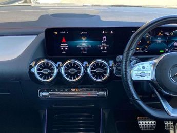 MERCEDES-BENZ EQA Eqa 300 4M 168Kw Amg Line Premium 66.5Kwh 5Dr Auto