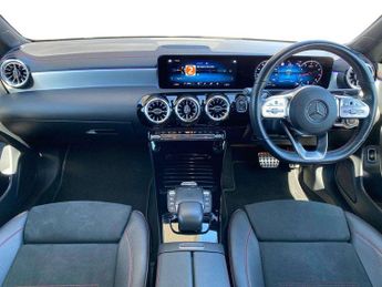 MERCEDES-BENZ CLA Cla 200 Amg Line Premium + Night Ed 5Dr Tip Auto