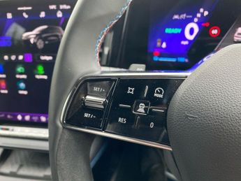 RENAULT SCENIC E-TECH Long Range 87Kwh Esprit Alpine Suv 5Dr Electric Auto (220 Ps)