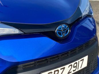 TOYOTA C-HR 1.8 Vvt-H Gpf Design Suv 5Dr Petrol Hybrid Cvt Euro 6 (S/S) (122