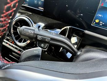 MERCEDES-BENZ B CLASS B200D Amg Line 5Dr Auto