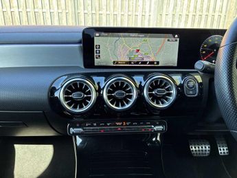 MERCEDES-BENZ CLA Cla 200 Amg Line Executive 4Dr Tip Auto