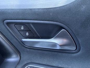 MERCEDES-BENZ CLA Cla 200 Amg Line Executive 4Dr Tip Auto