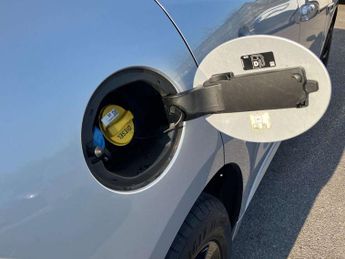 JAGUAR F-PACE 2.0 D200 R-Dynamic S 5Dr Auto Awd