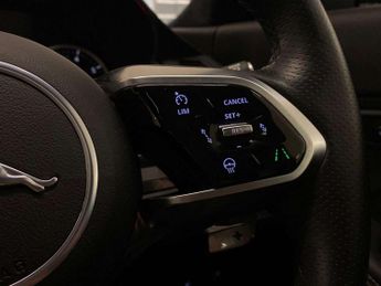 JAGUAR E-PACE 1.5 P300E R-Dynamic Black 5Dr Auto