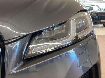 JAGUAR F-PACE 2.0 P400E R-Dynamic Hse Black 90Th Anniv 5Dr Auto