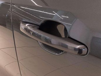 JAGUAR F-PACE 2.0 P400E R-Dynamic Hse Black 90Th Anniv 5Dr Auto