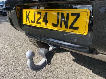 LAND ROVER DEFENDER 2.0 P400E X-Dynamic Hse 110 5Dr Auto