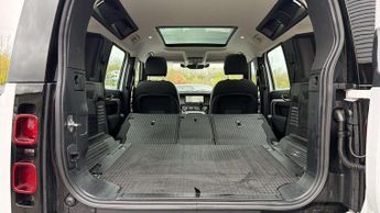 LAND ROVER DEFENDER 3.0 D250 Se 110 5Dr Auto