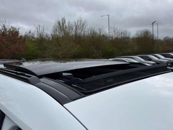 LAND ROVER DEFENDER 3.0 D250 Se 110 5Dr Auto