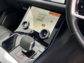 LAND ROVER RANGE ROVER VELAR 2.0 D200 Edition 5Dr Auto