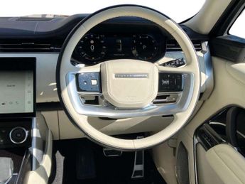 LAND ROVER RANGE ROVER 4.4 P530 V8 Autobiography 4Dr Auto