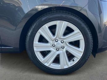 LAND ROVER RANGE ROVER 4.4 P530 V8 Autobiography 4Dr Auto