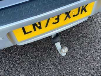 LAND ROVER DEFENDER 3.0 D250 Hard Top Se Auto [3 Seat]