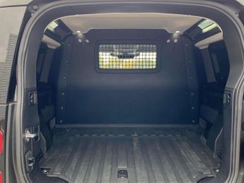 LAND ROVER DEFENDER 3.0 D250 Hard Top Auto