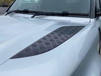 LAND ROVER DEFENDER 3.0 D250 Hard Top Auto