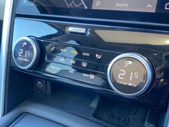 LAND ROVER DISCOVERY 3.0 D350 Dynamic Hse 5Dr Auto