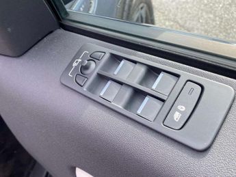 LAND ROVER DISCOVERY SPORT 2.0 D200 Dynamic Se 5Dr Auto [5 Seat]