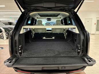 LAND ROVER RANGE ROVER 3.0 P440E Se 4Dr Auto